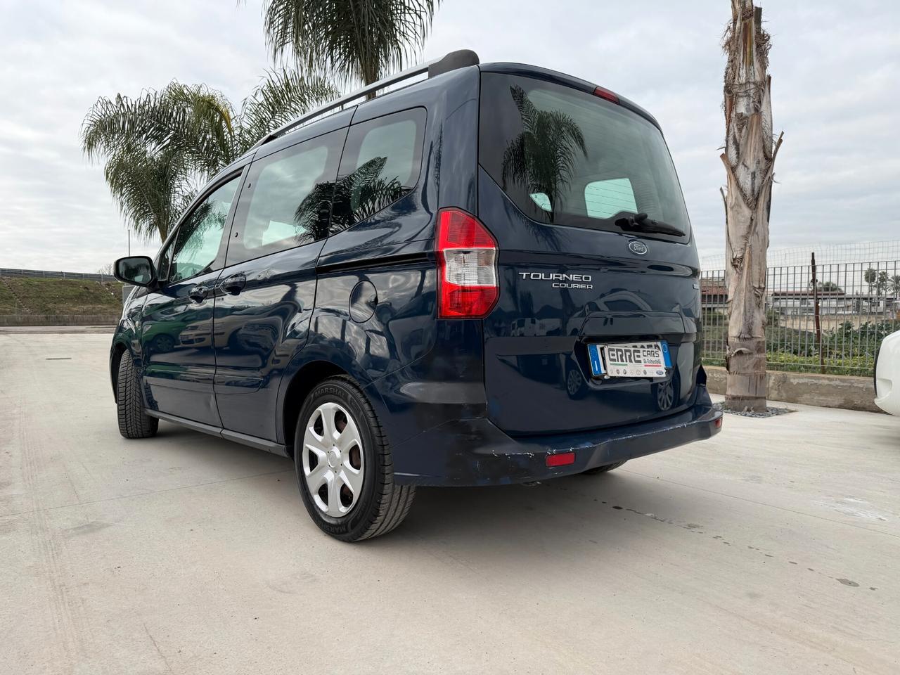 FORD TOURNEO COURIER 2017 1.0 BENZ 74.000 KM