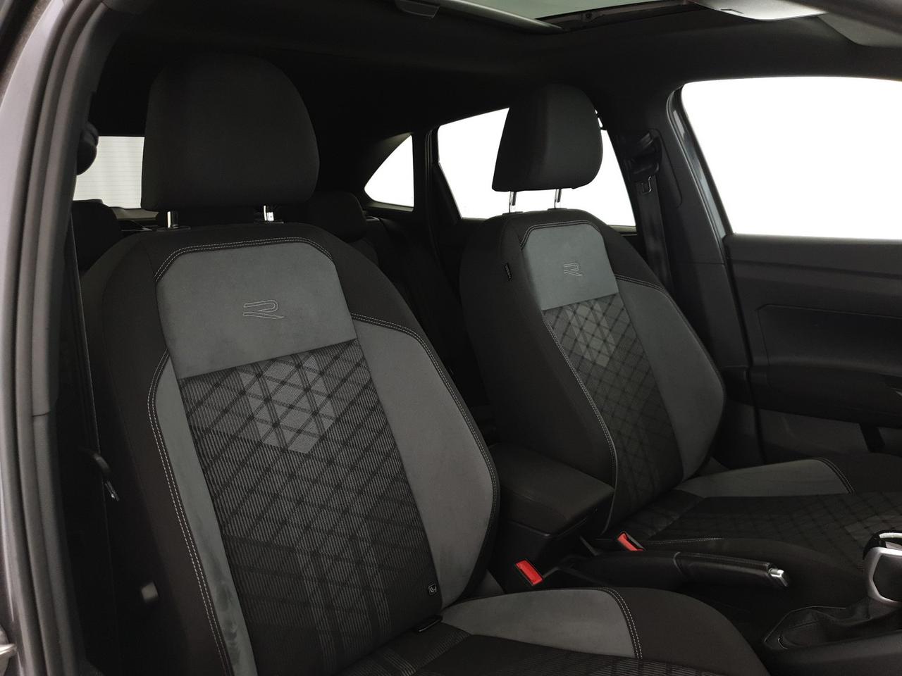 Volkswagen Taigo 1.5 tsi r-line 150cv dsg