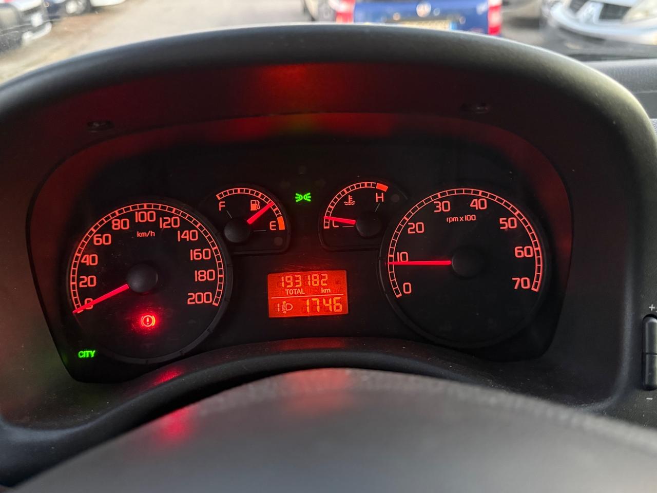 Fiat Punto 1.2 5 porte Benz