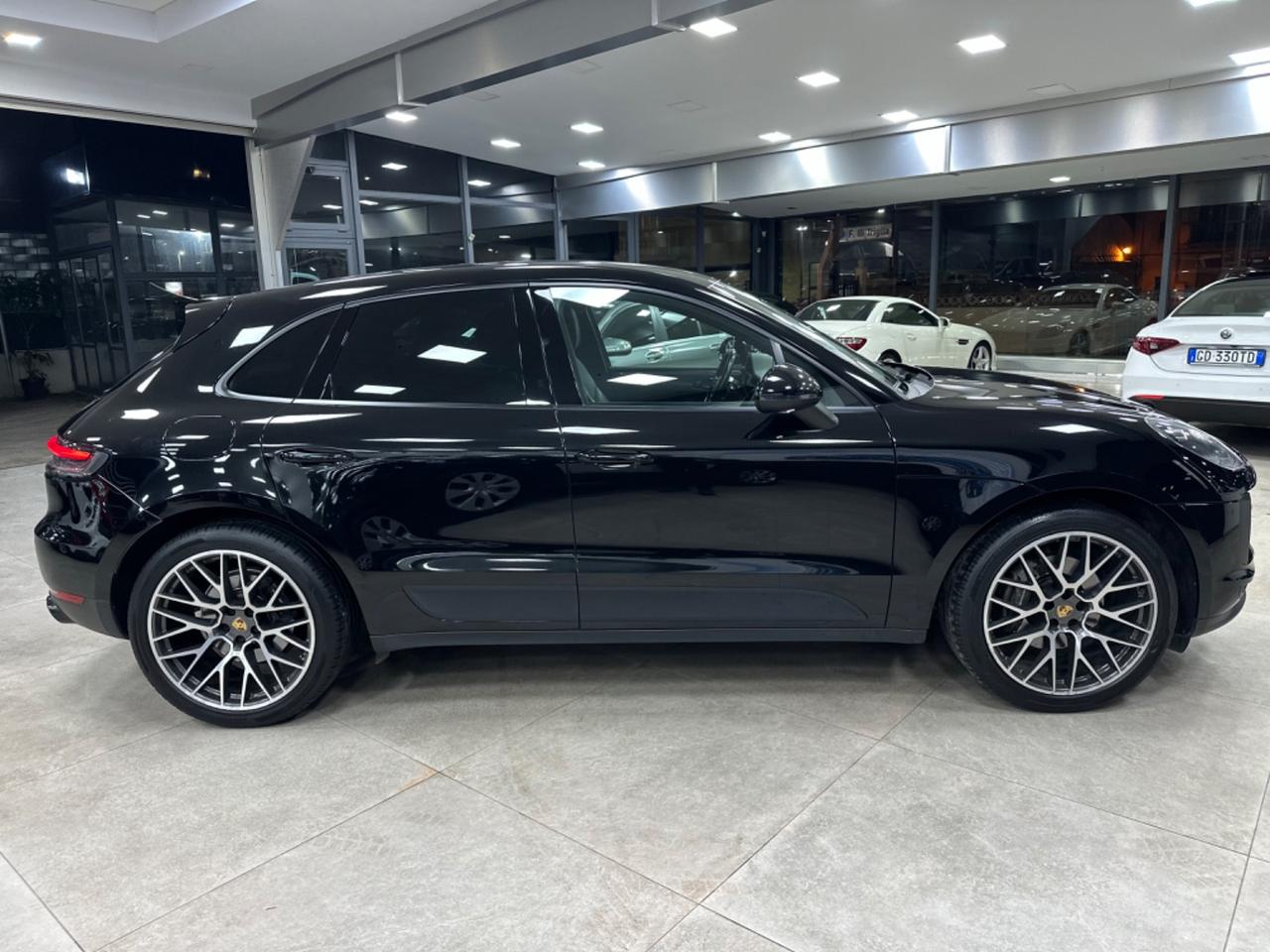 Porsche Macan 2.0 245 cv PDK Gancio traino 2020