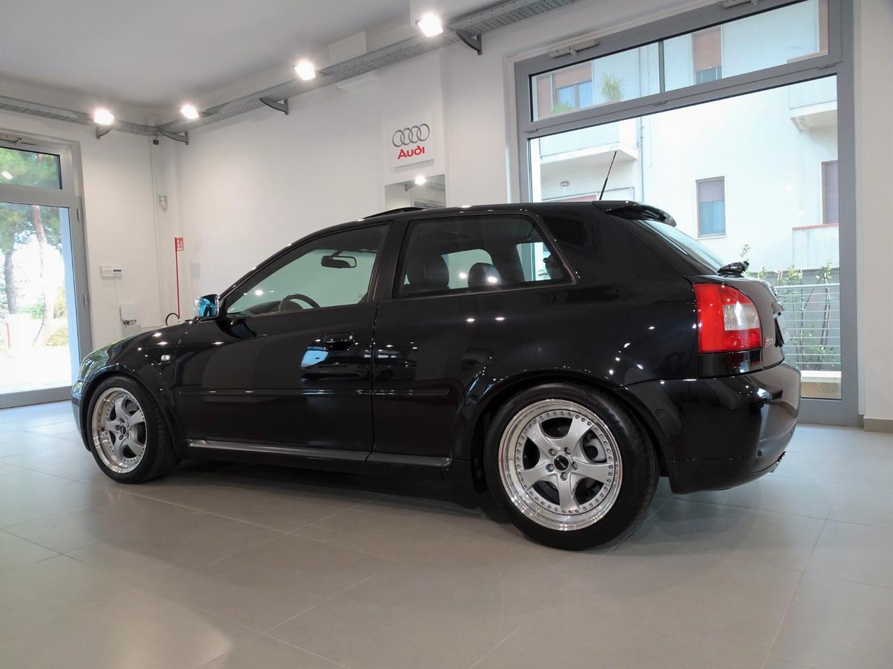 Audi S3 8L 1.8 TURBO quattro TETTO/PELLE/XENO