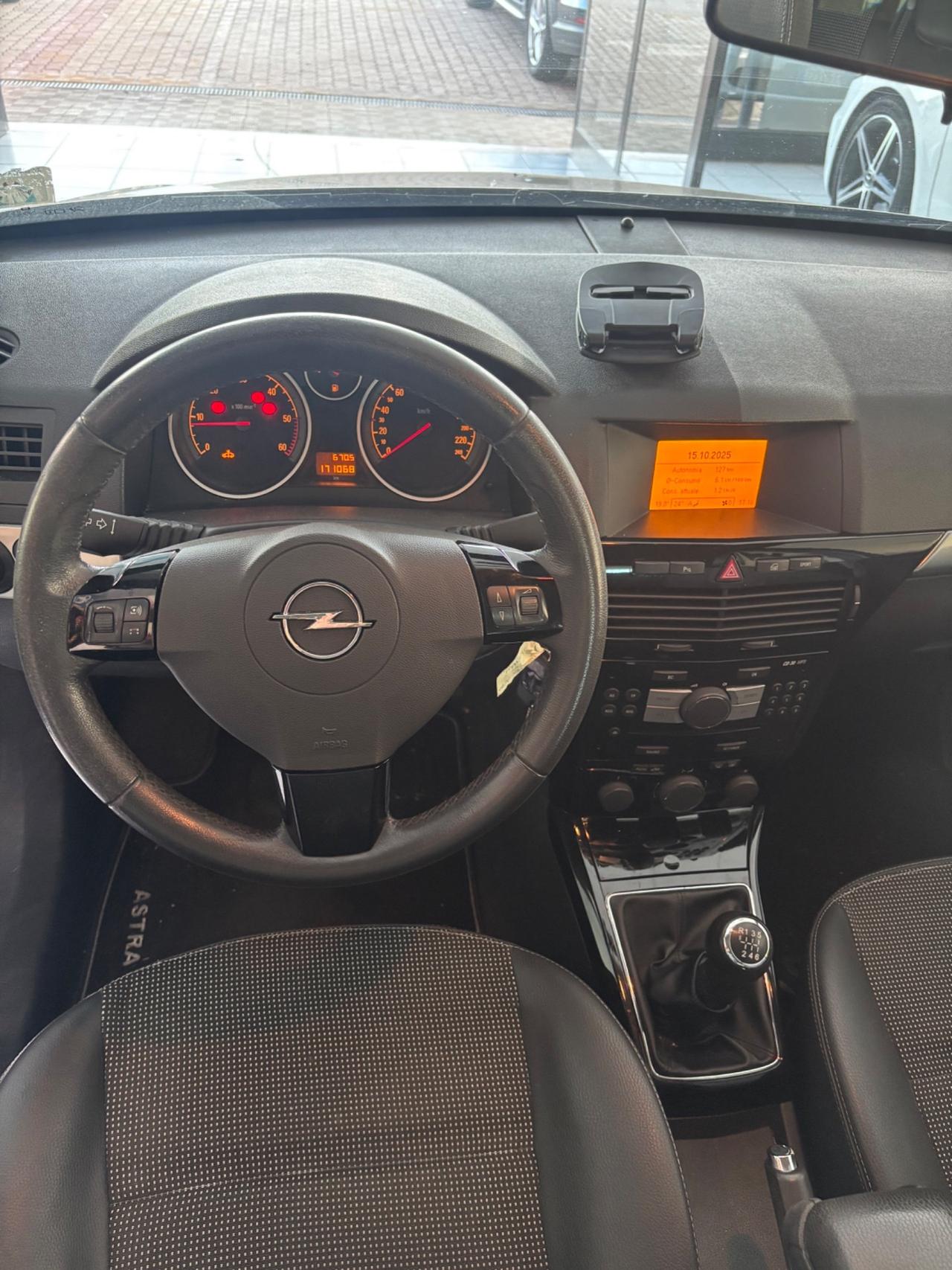 Opel Astra 1.7 CDTI 110CV 5 porte Cosmo