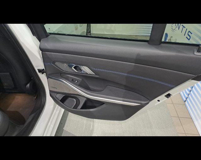 BMW M340 d Touring mhev 48V xdrive auto