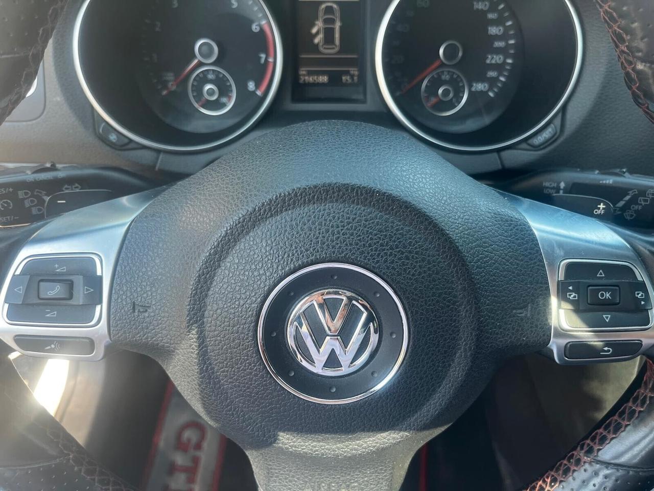 Volkswagen Golf GTI 2.0 TSI DSG 5p. - 2011