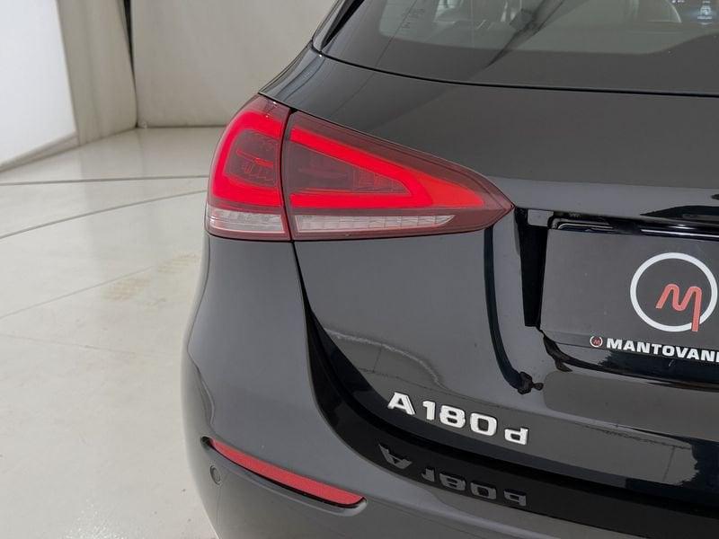Mercedes-Benz Classe A A 180 d Sport auto