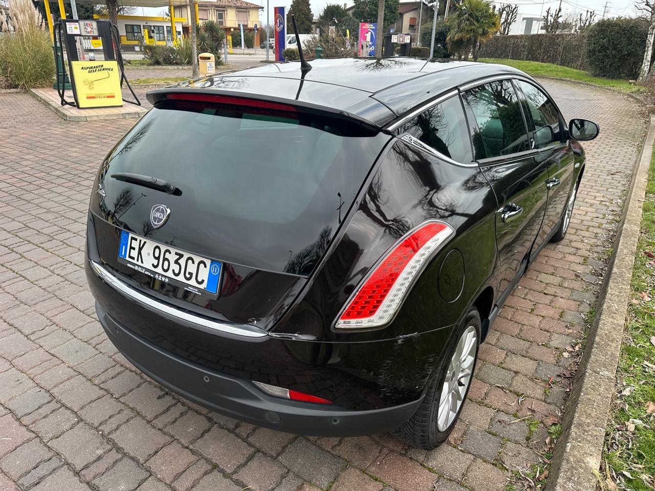 Lancia Delta 1.6 MJT DIESEL 2010