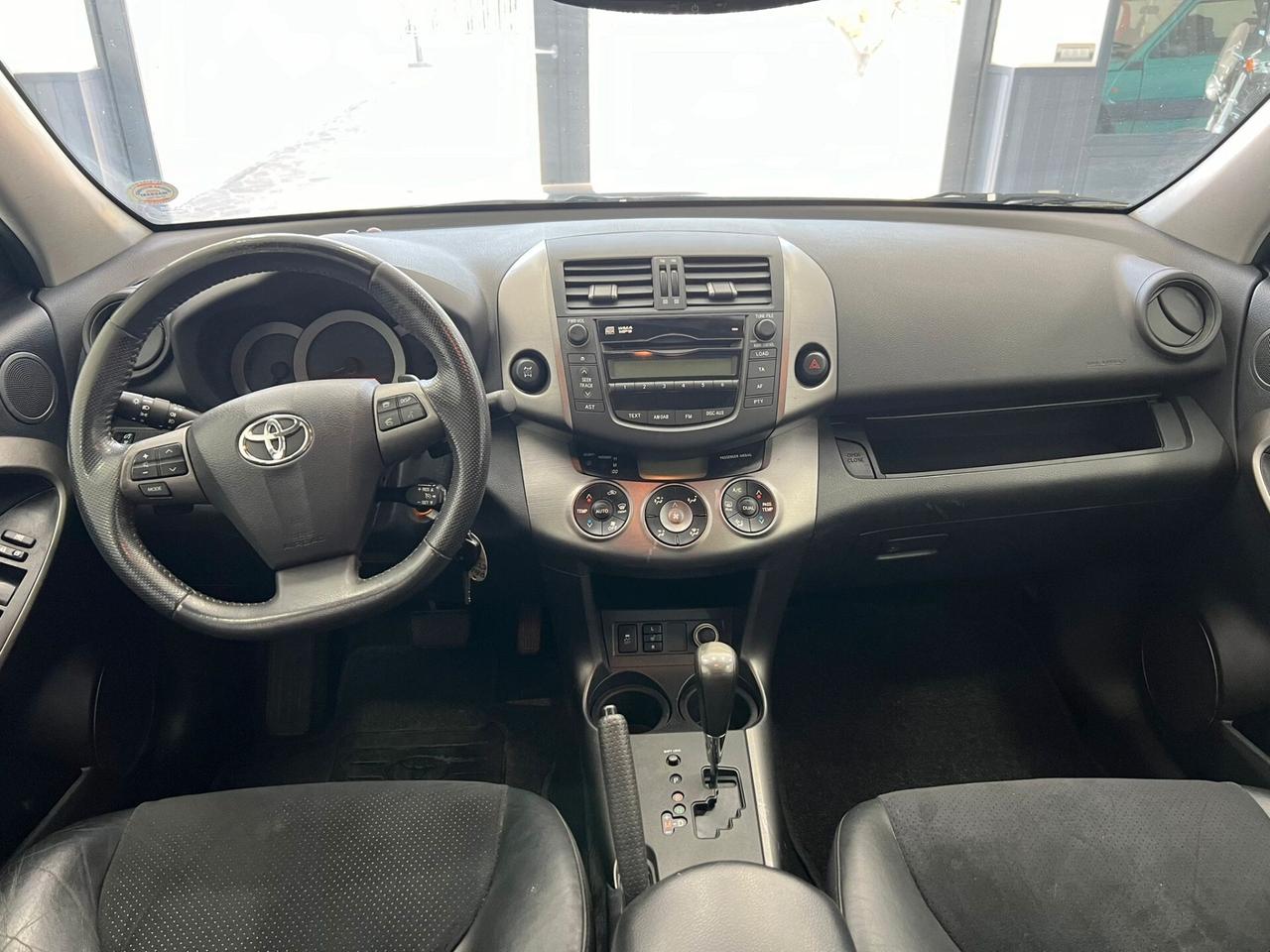 Toyota RAV 4 RAV4 2.2 D-4D CAMBIO AUTOMATICO