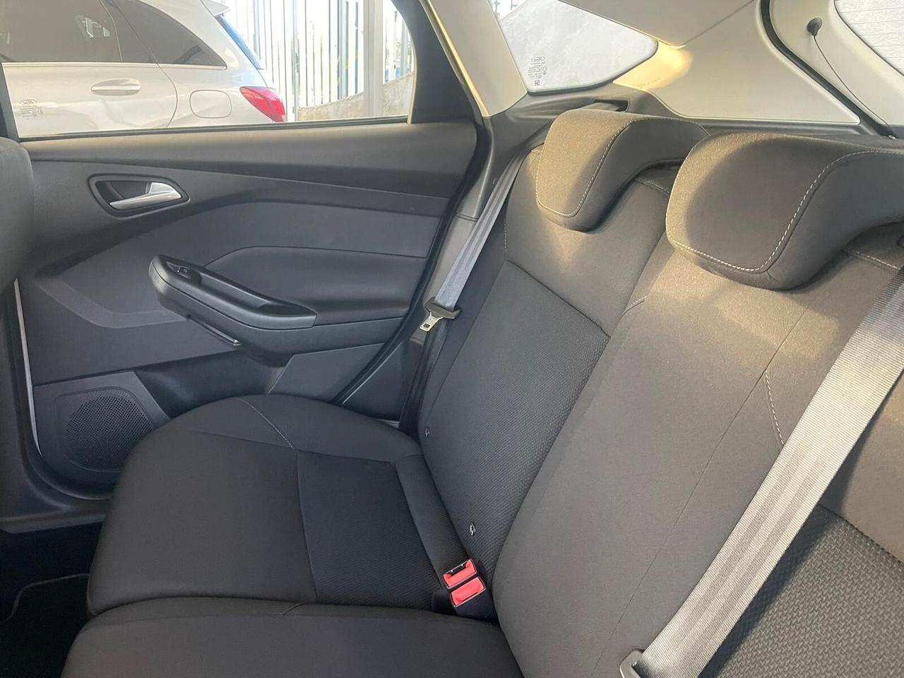 Ford Focus 1.0 EcoBoost 100 CV Start&Stop Business