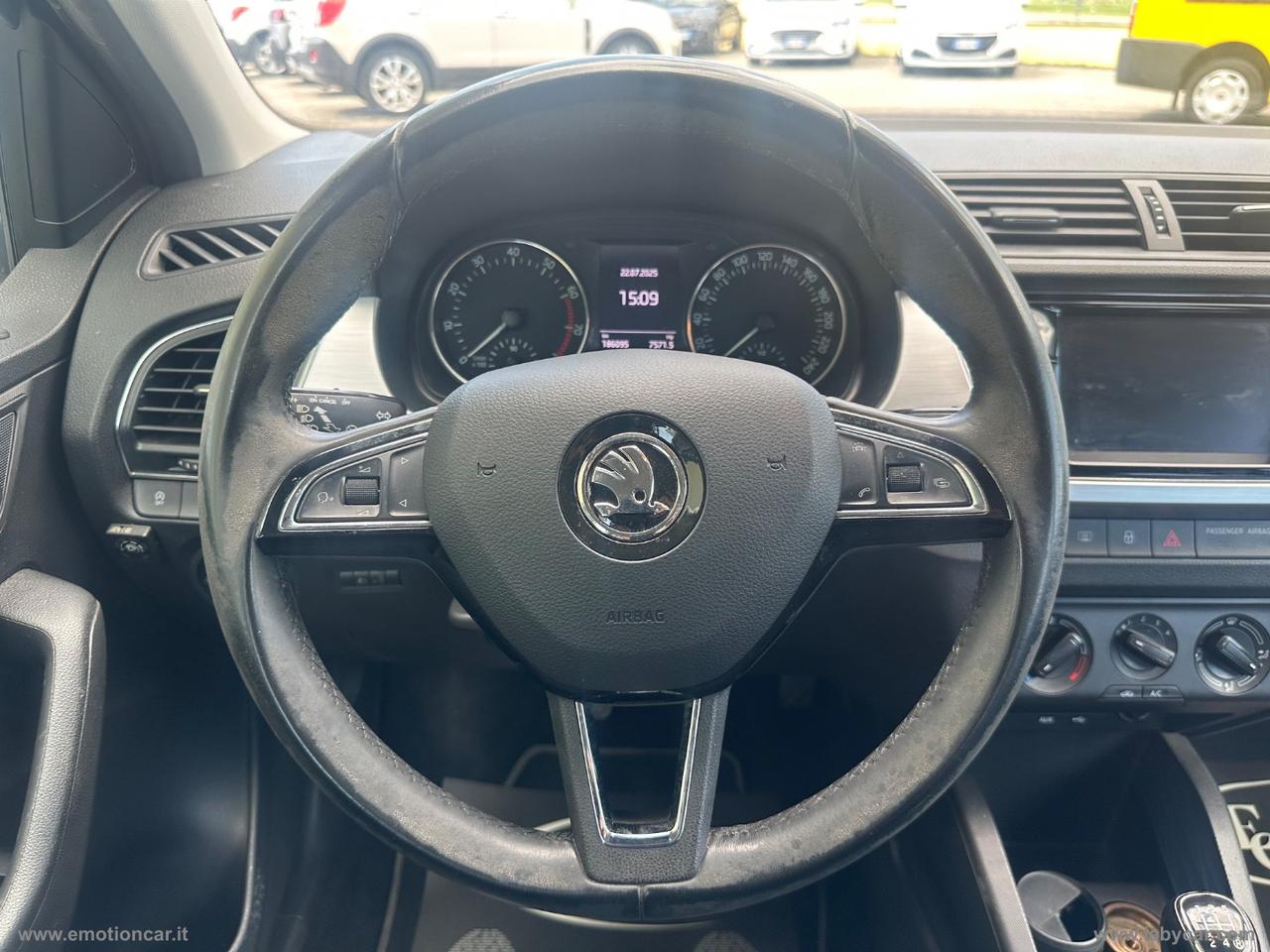 SKODA Fabia 1.0 MPI 60 CV Twin Color D.E. Arg. - 2017