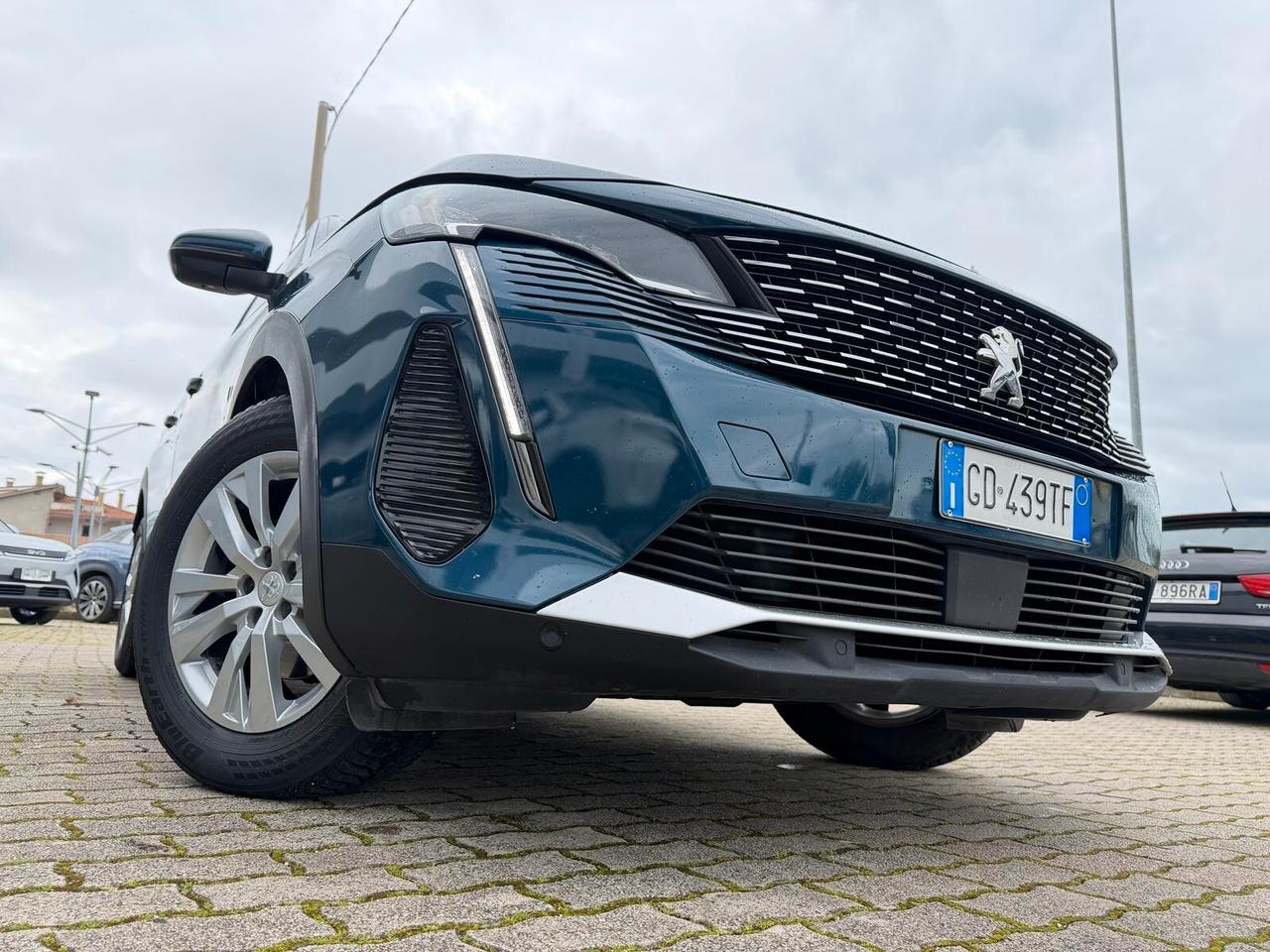 Peugeot 3008 BlueHDi 130 S&S EAT8 Allure