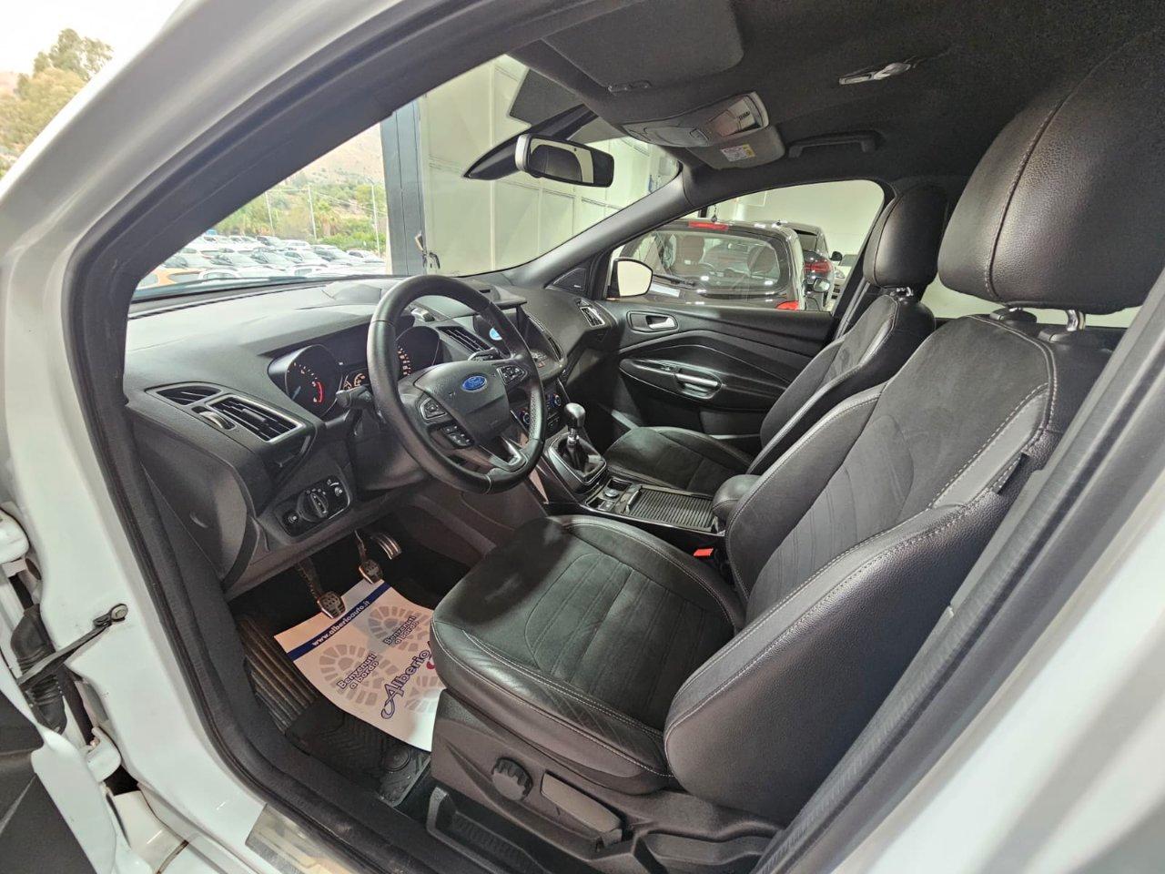 Ford Kuga 1.5 tdci ST-Line Business s&s 2wd 120cv