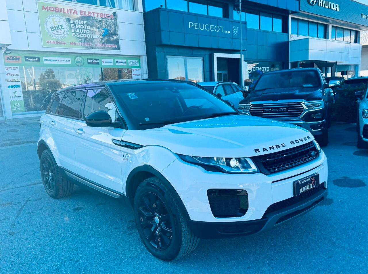 Land Rover Range Evoque 2.0 TD4 150 CV 5p. Pure