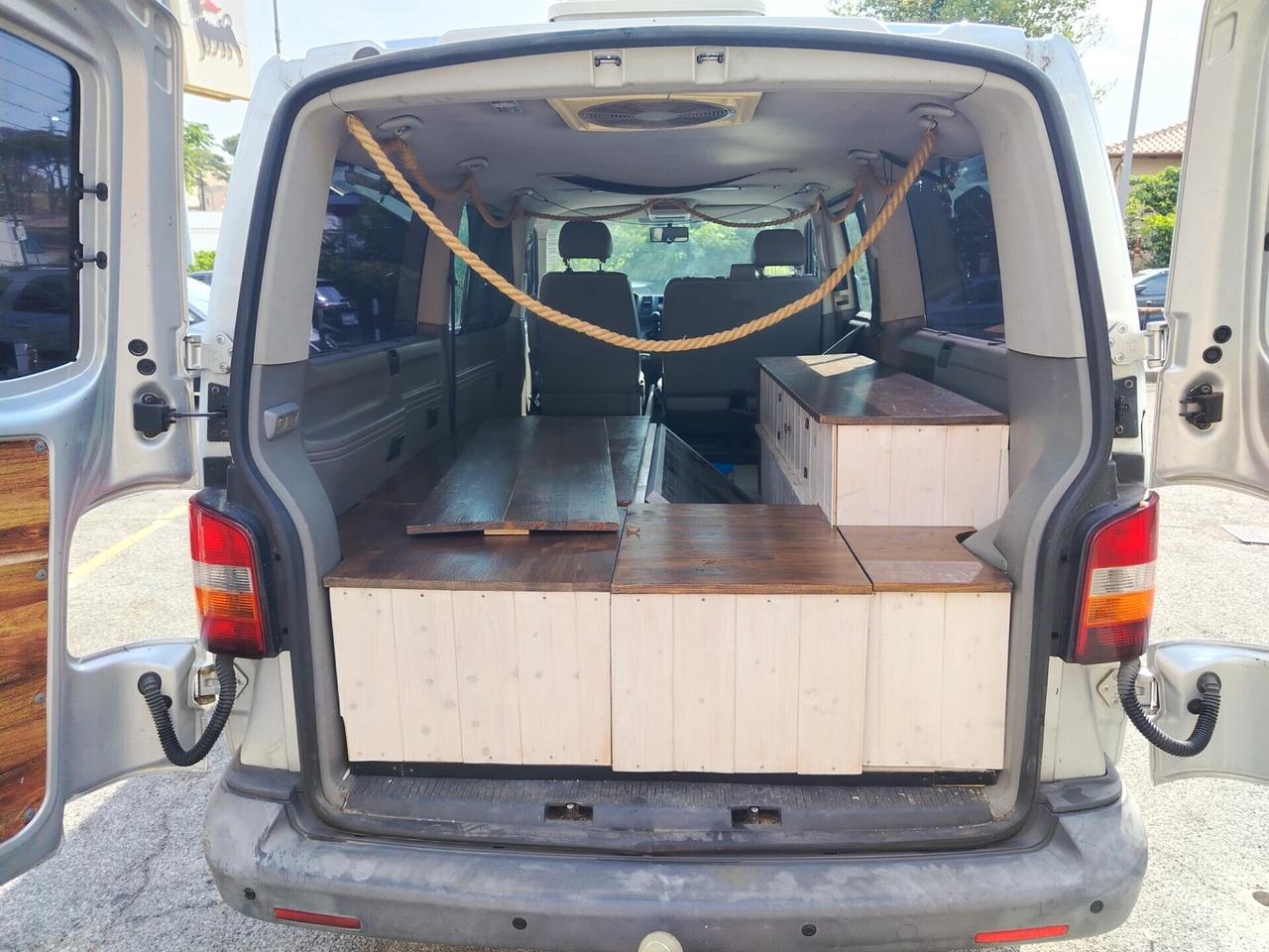 Volkswagen Transporter CAMPERIZZATO