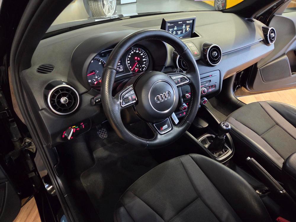 Audi A1 Sportback 1.6 tdi S Line Edition 105cv