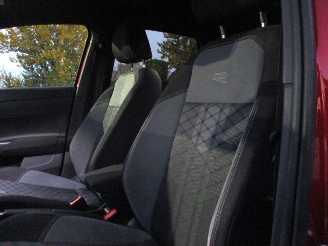 VOLKSWAGEN Taigo 1.0 TSI 110 CV DSG R-Line TETTO/CarPlay