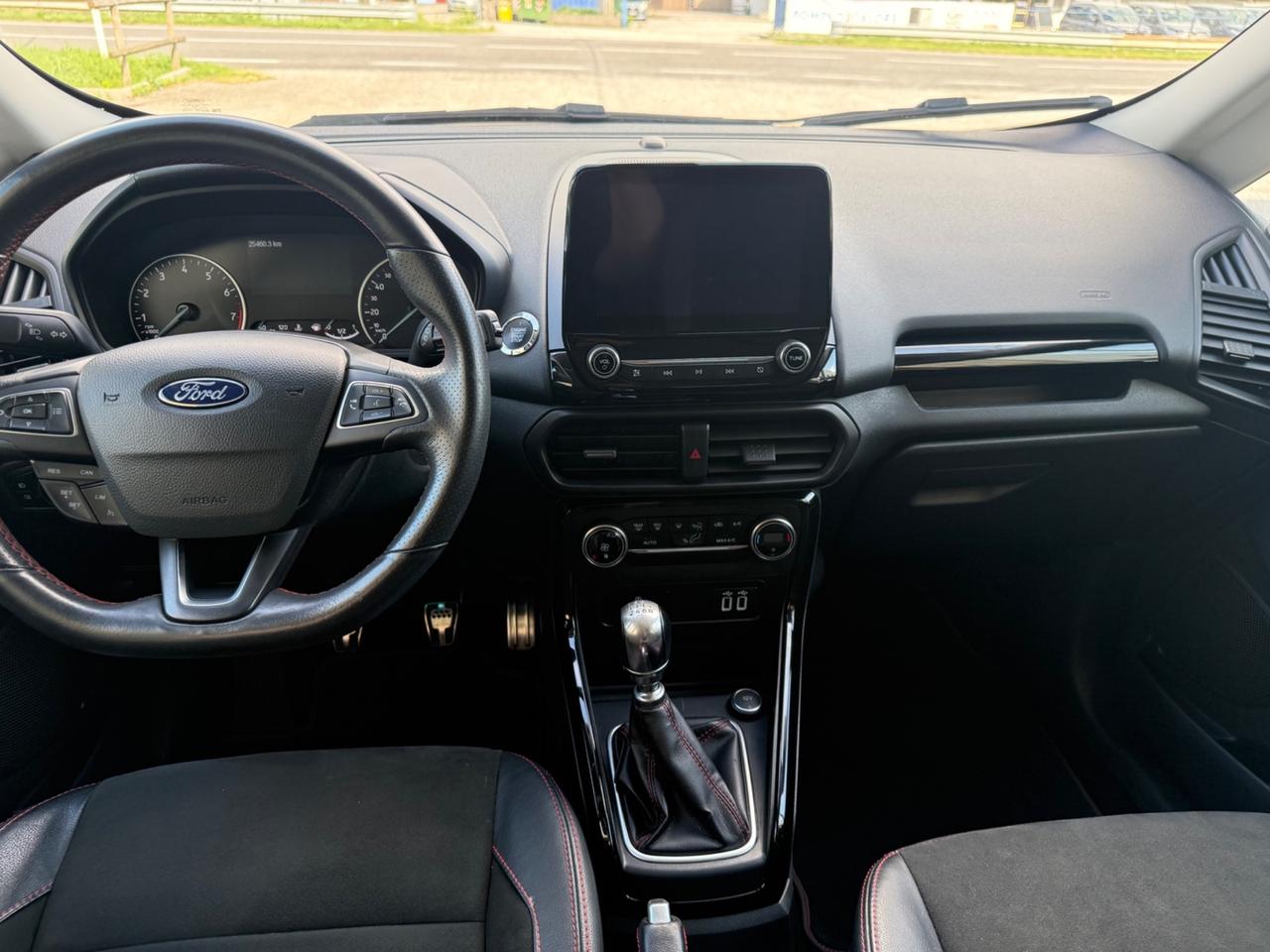 Ford EcoSport ST-Line Plus - 25000KM