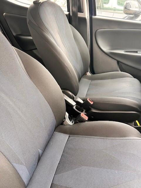 Lancia Ypsilon 1.2 69 CV 5 porte S&S Gold