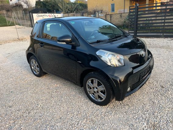 Toyota iQ 1.0 Multidrive