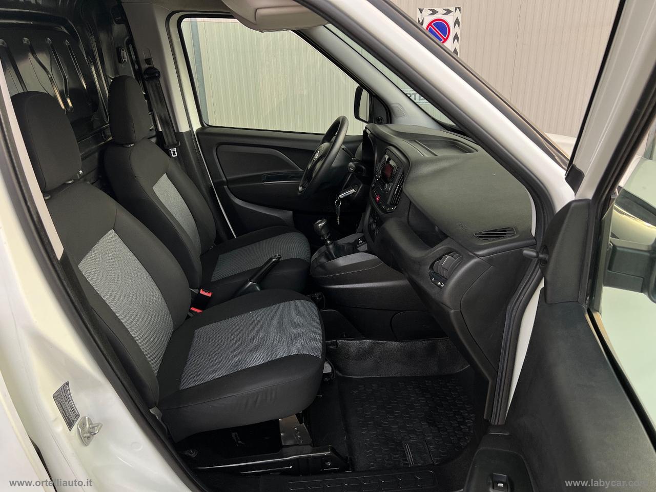 Doblò 1.6 MJT 105 PL-TA Cargo MaxiXL Bus