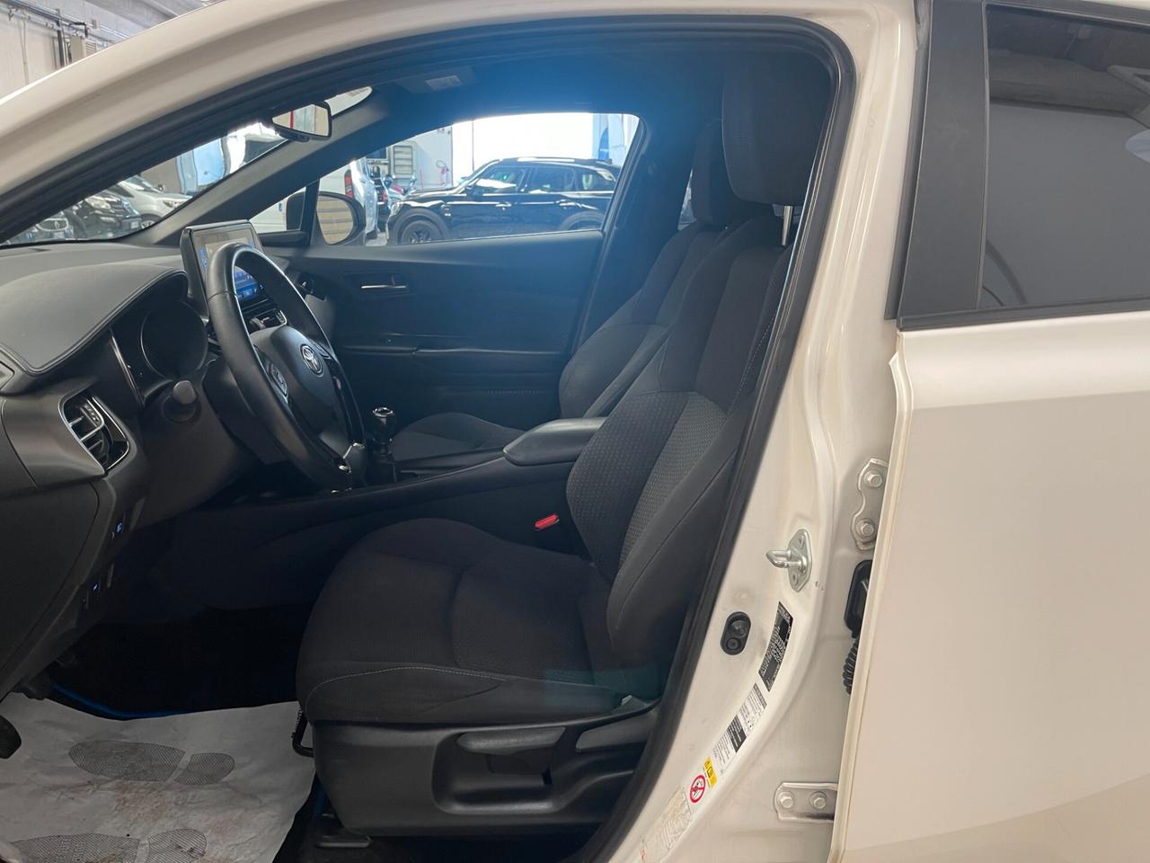 Toyota C-HR Active 1.2 2wd-Ok Neopatentati-LEGGI SOTTO