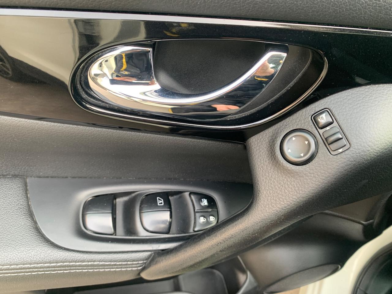 Nissan Qashqai 1.6 dCi DPF Tekna