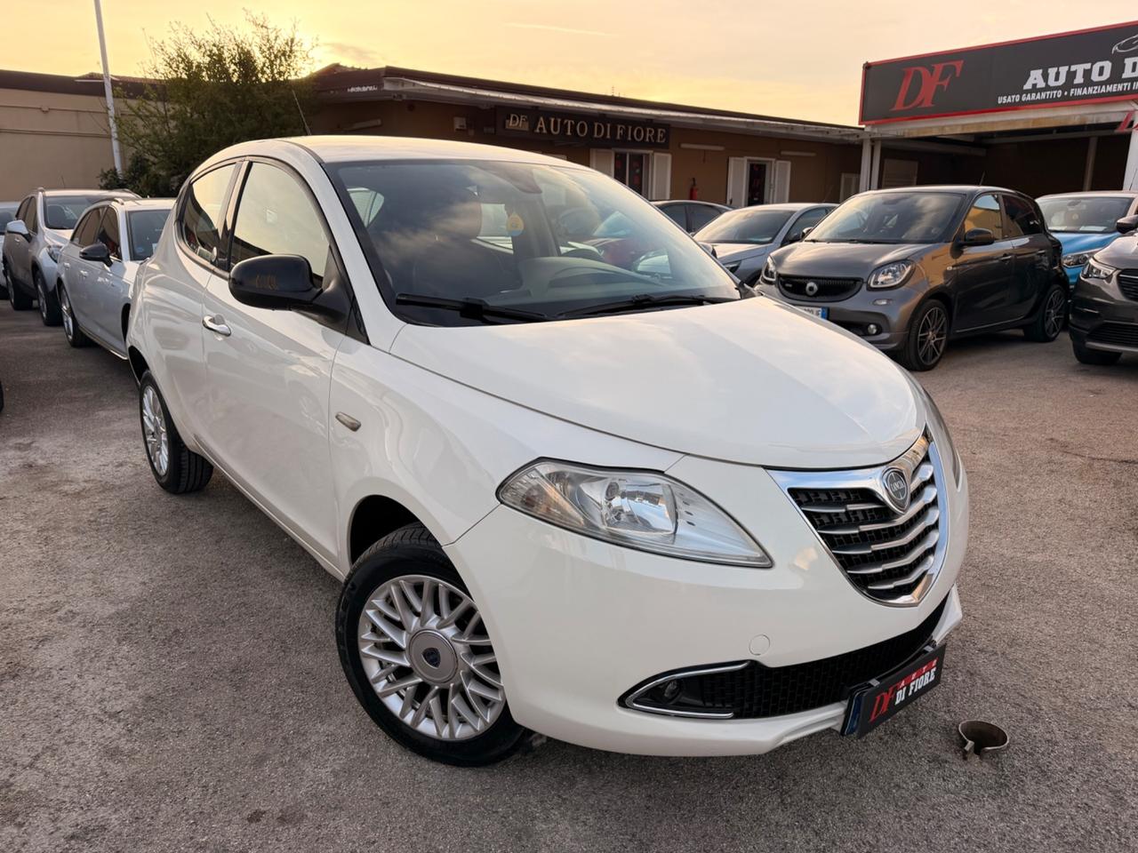 Lancia Ypsilon 0.9 TwinAir 85Cv Metano Ecochic Gold