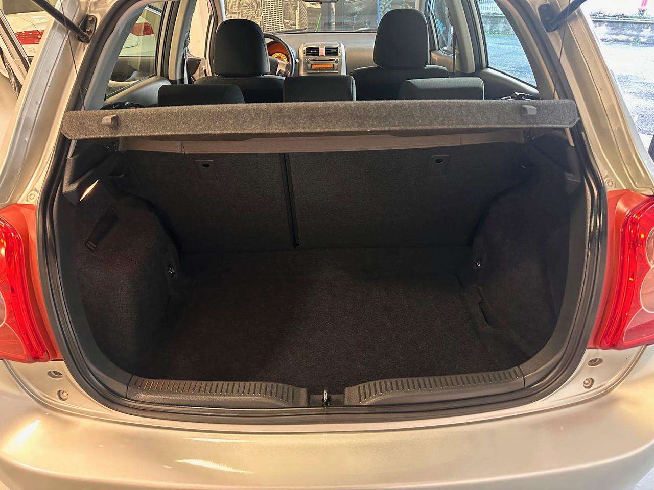 TOYOTA AURIS 1.6 BENZINA AUTOMATICA (64000KM)