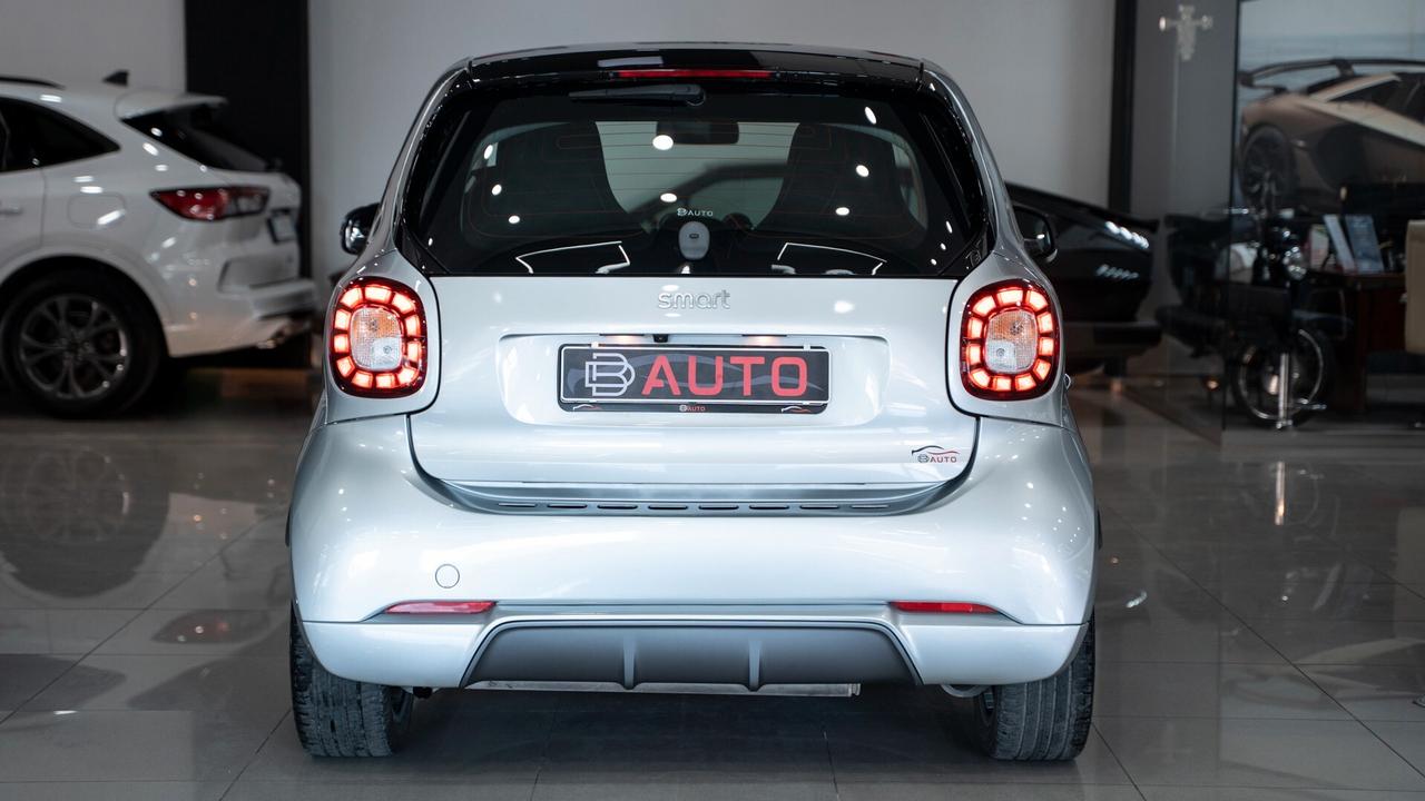 Smart ForTwo 1.0 SUPERPASSION 71 CV TWINAMIC AUTO 16" LED NAVI