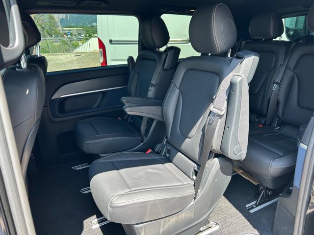 MERCEDES-BENZ EQV 300 Long solo 11.000km