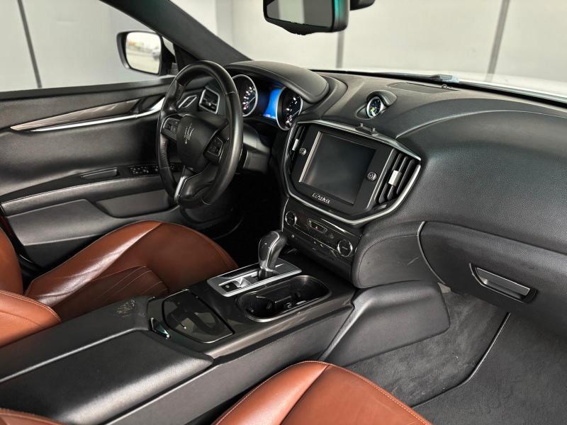 Maserati Ghibli 3.0 V6 ds 275cv auto