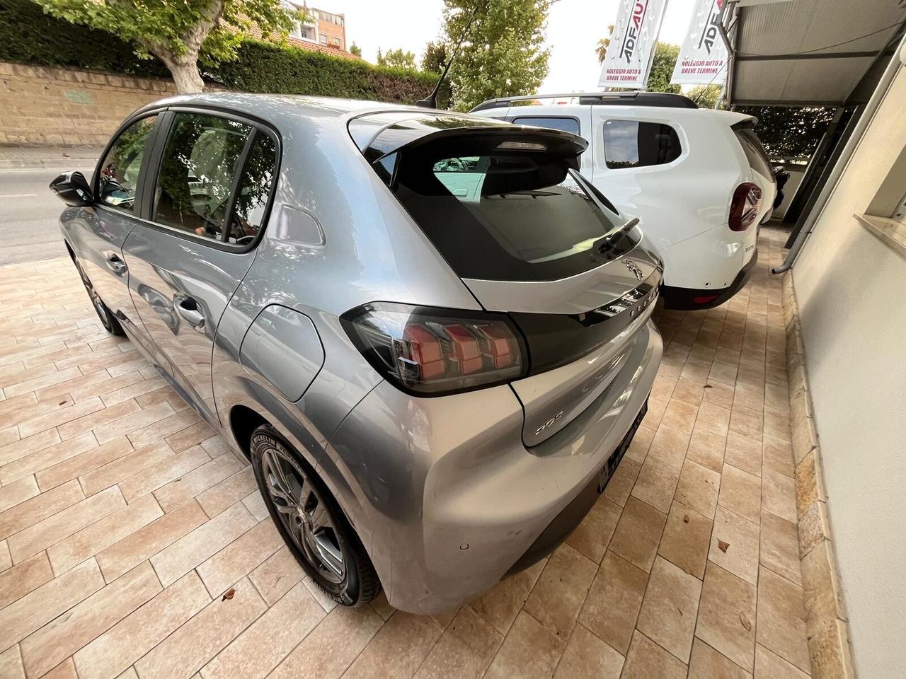 Peugeot 208 BlueHDi 100