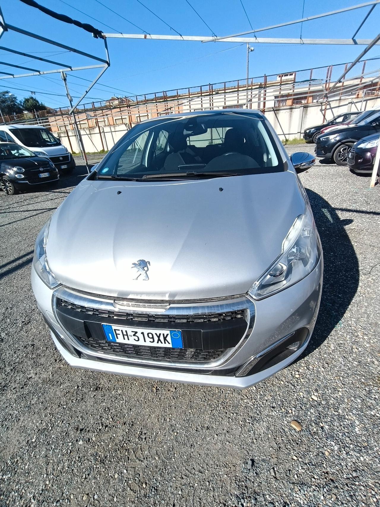 Peugeot 208 PureTech 82 5 porte Allure