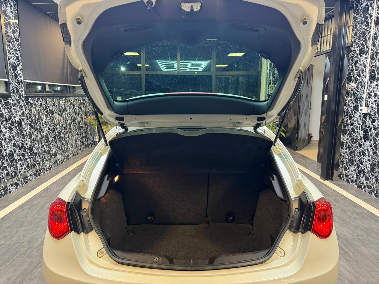 Alfa Romeo Giulietta 1.6 JTDm-2 105 CV Progression