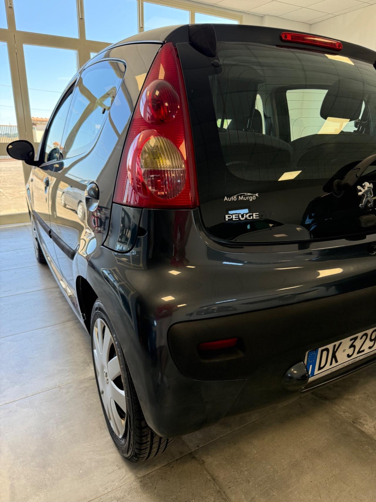 Peugeot 107 1.4 HDi 5p. Plaisir