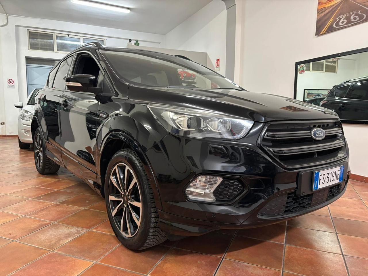 FORD KUGA 1.5 ST-LINE 2019 TOTAL BLACK