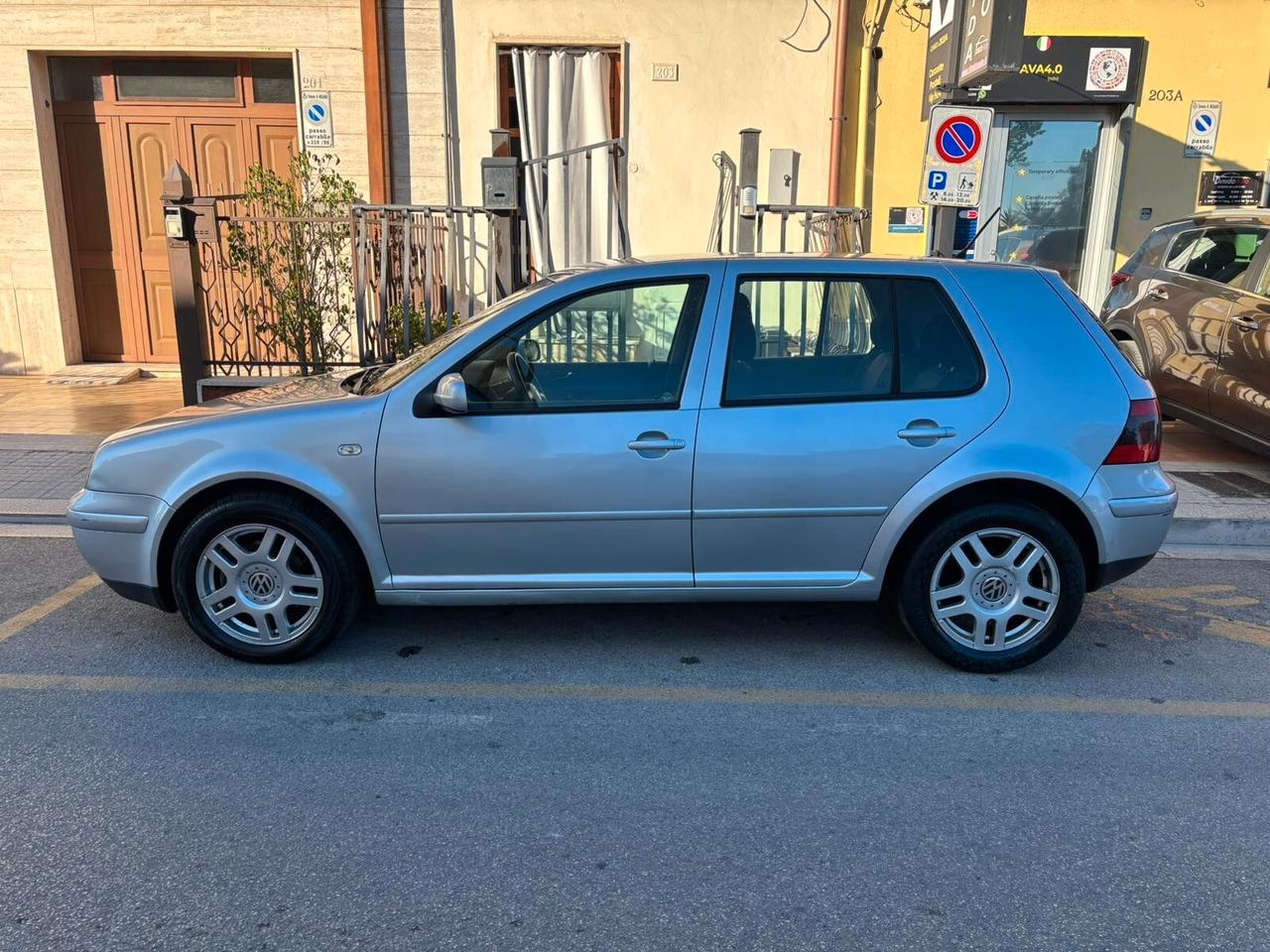 VOLKSWAGEN GOLF 1.9 130 CV