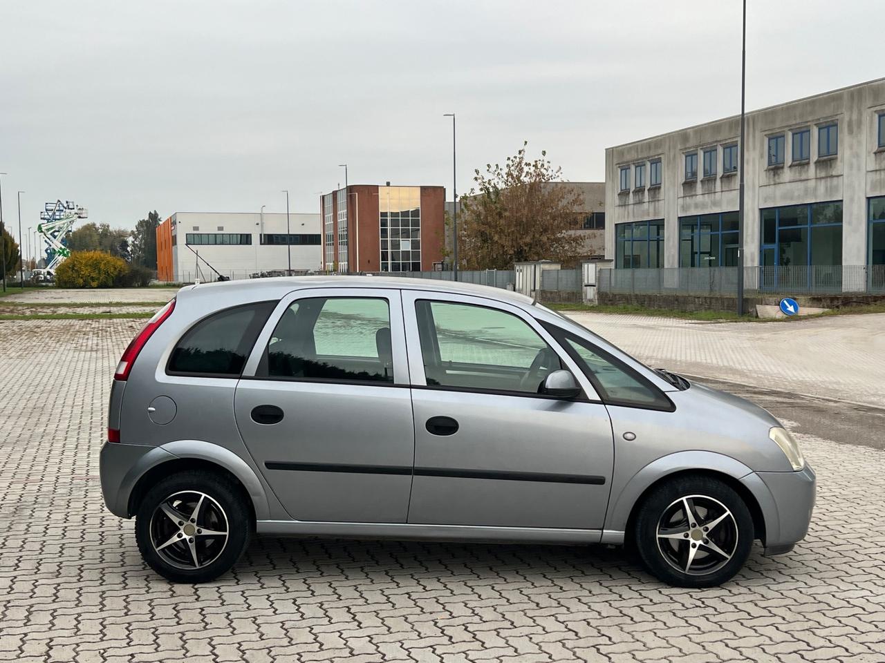 Opel Meriva 1.7 CDTI 101CV Cosmo