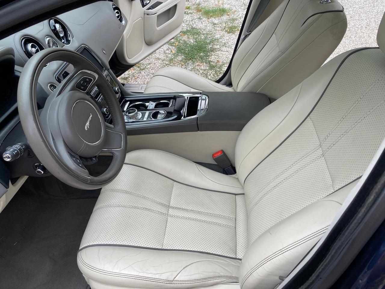 Jaguar XJ 3.0D V6 300 CV Premium Luxury