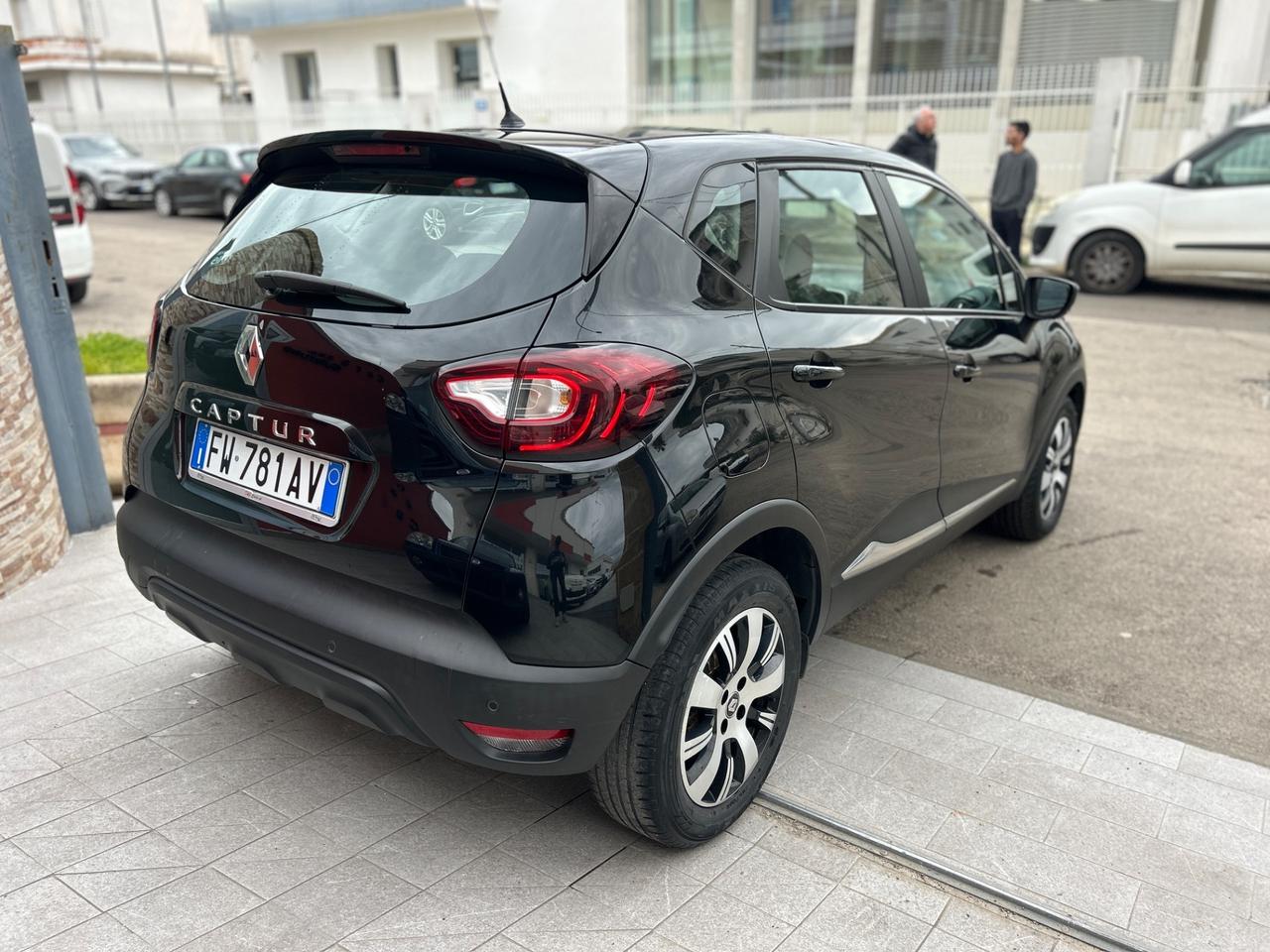 Renault Captur 1.5 90 CV-2019/NAVI