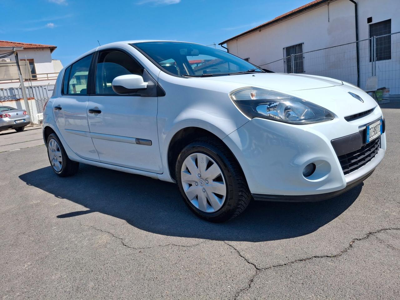 Renault Clio 1.2 16V.-5 Porte-NAVIGATORE-