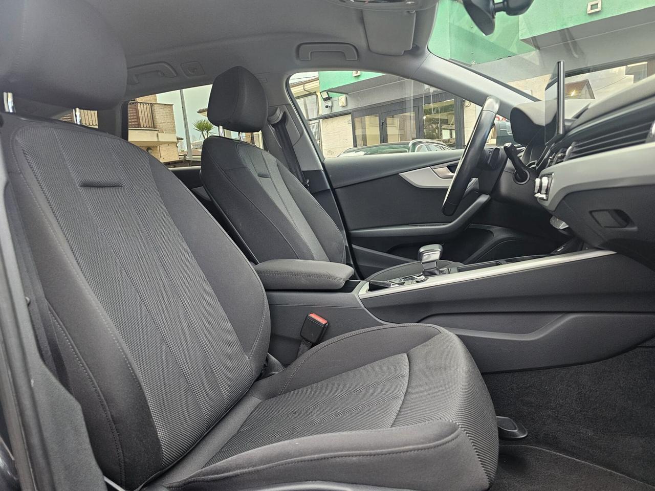 Audi A4 35 TDI/163 CV S tronic Business Advanced