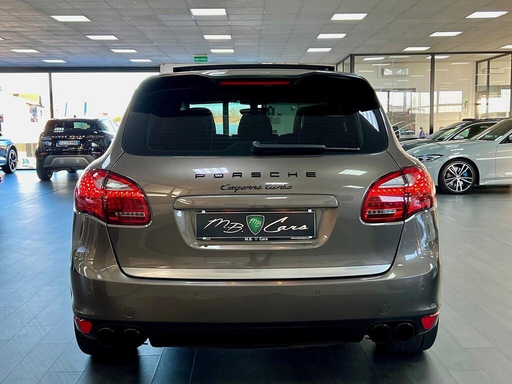 Porsche Cayenne 4.8 Turbo