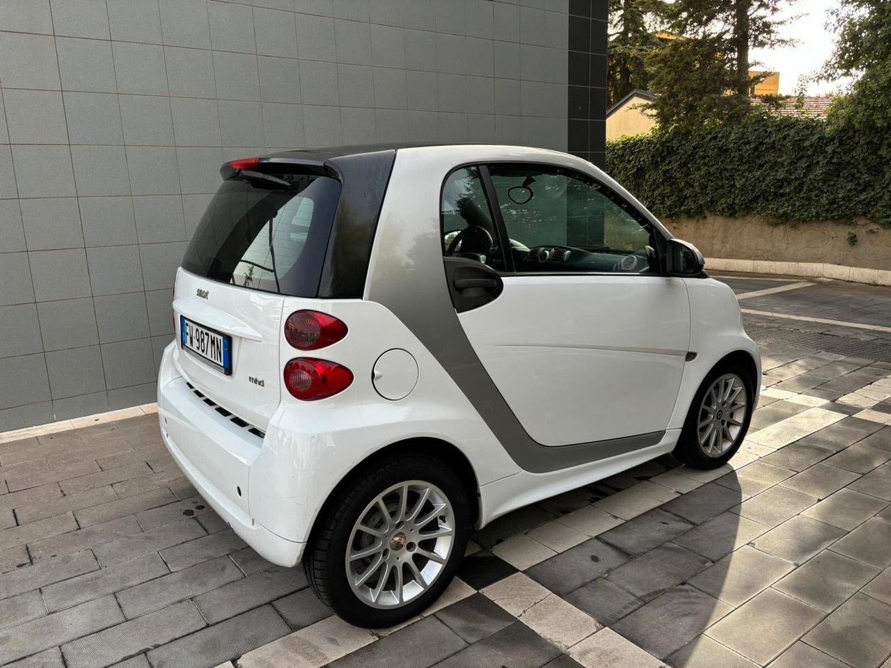 Smart ForTwo 1000 52 kW coupé pure