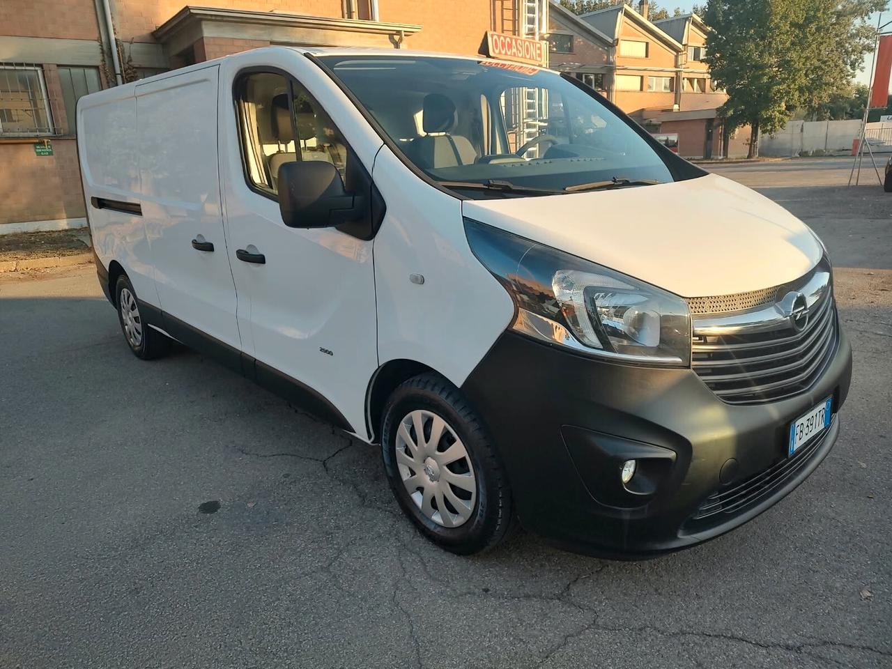 Opel Vivaro 29 L2H1 1.6 BIT. 14O CV EDITION, OK NEOPATENTATI, PREZZO + IVA