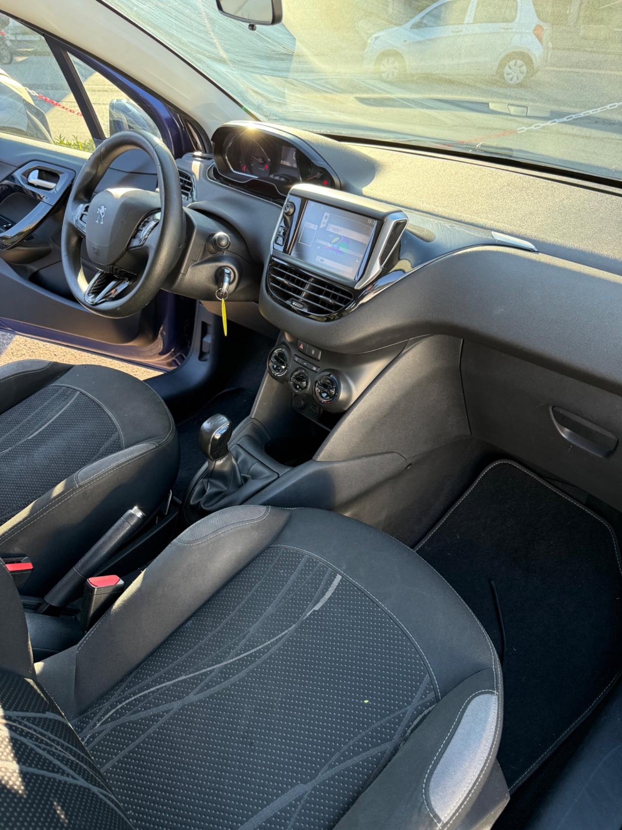 Peugeot 208 1.4 HDi 68 CV 5 porte Access