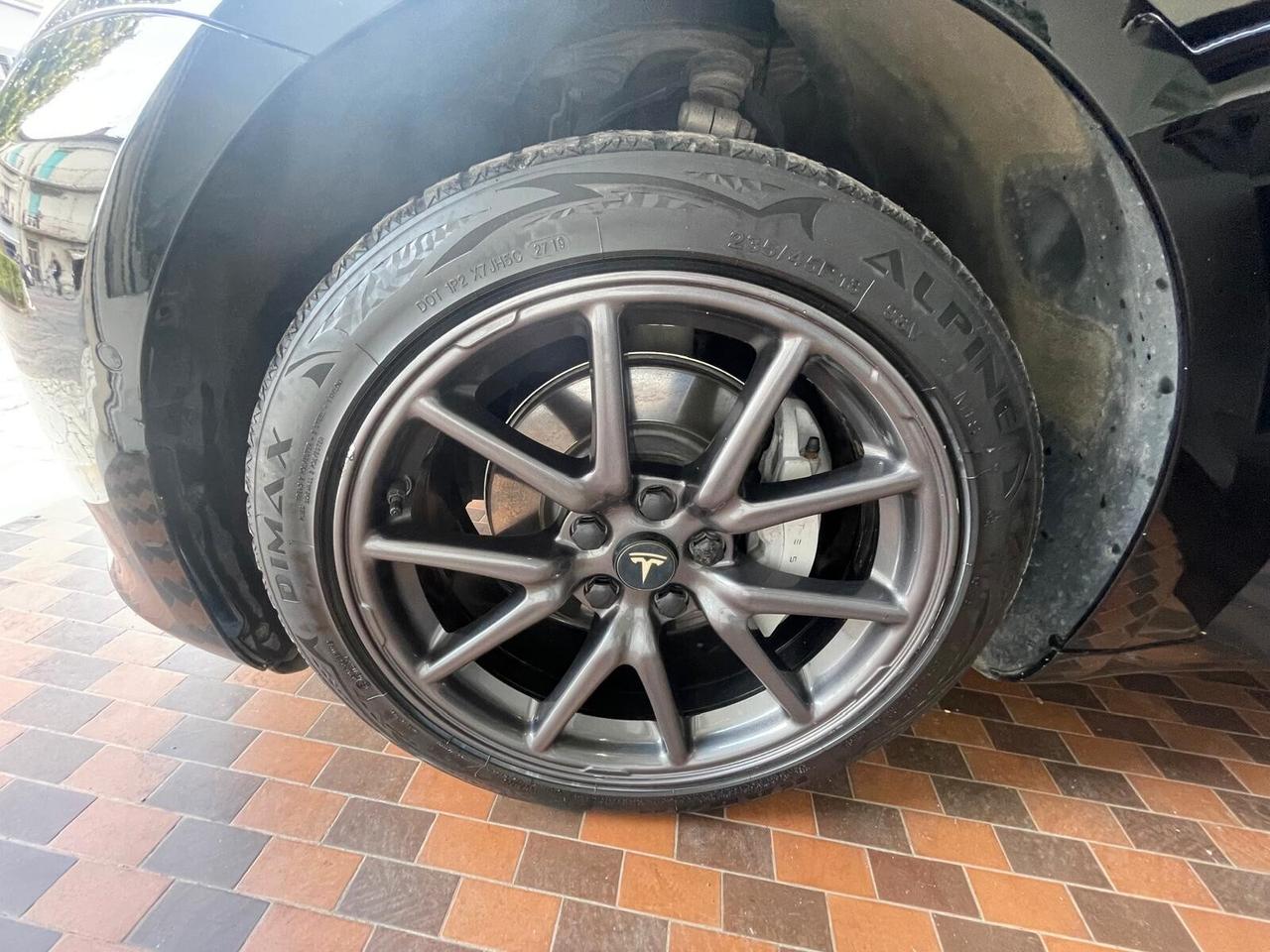 Tesla Model 3 Standard RWD Plus FSD