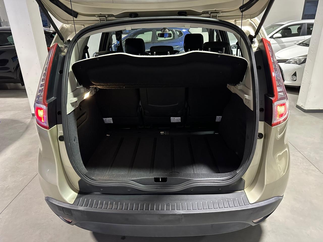 Renault Scenic Scénic X-Mod 1.5 dCi 110CV Luxe