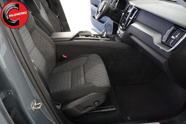 VOLVO XC60 B4 (d) automatico Momentum
