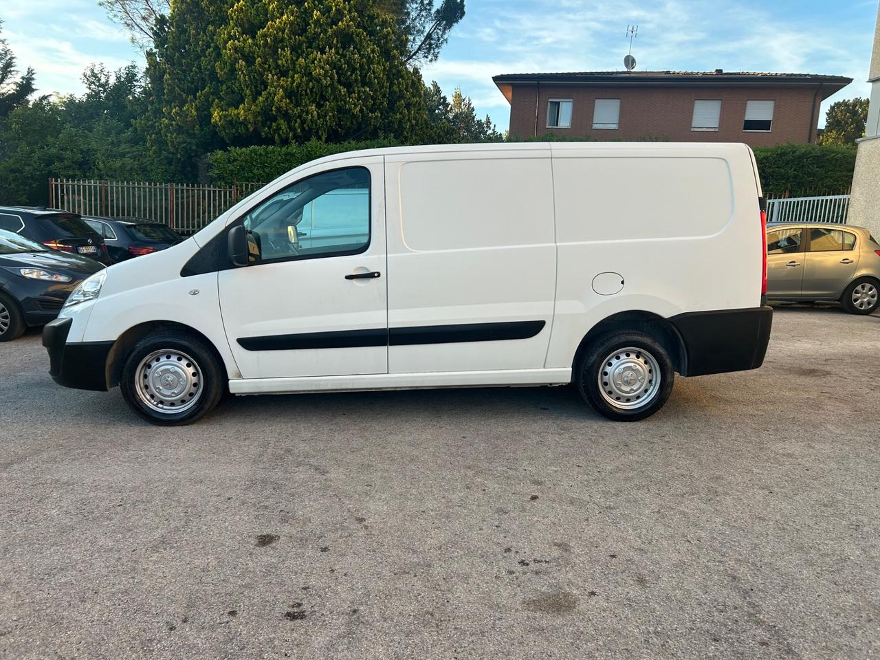 Peugeot Expert 2.0 HDi 125CV Furgone