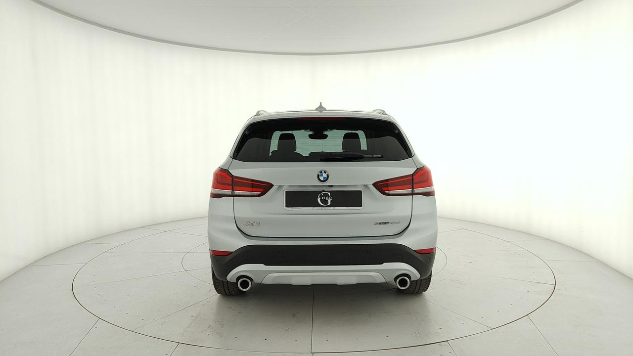 BMW X1 F48 2019 - X1 sdrive18d xLine auto